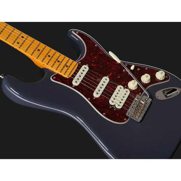 Fender Am Pro Clsc Strat HSS MN FBLK