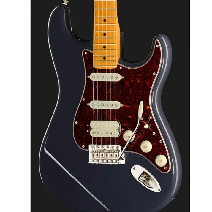 Fender Am Pro Clsc Strat HSS MN FBLK