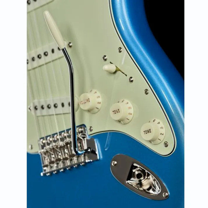 Fender Am Pro Clsc Strat MN FLPB