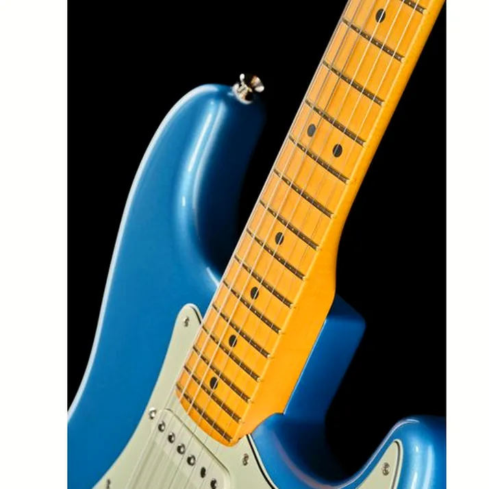 Fender Am Pro Clsc Strat MN FLPB