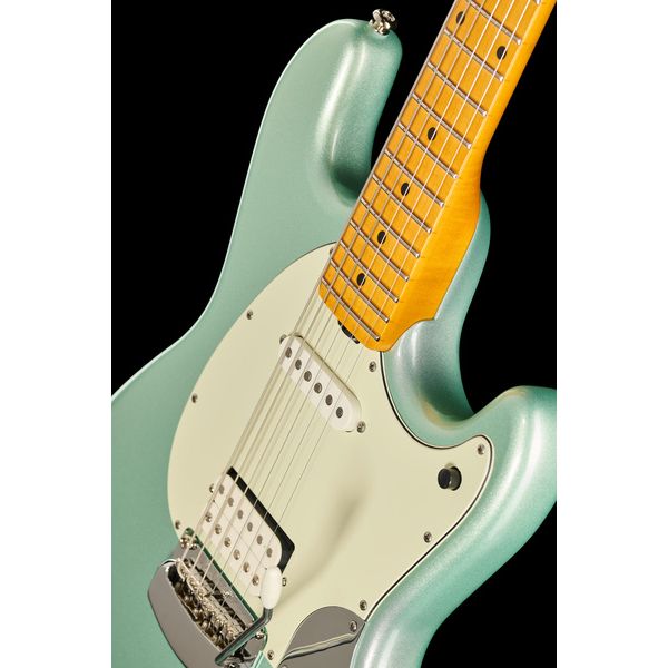 Music Man Stingray Dustin Kensrue DI